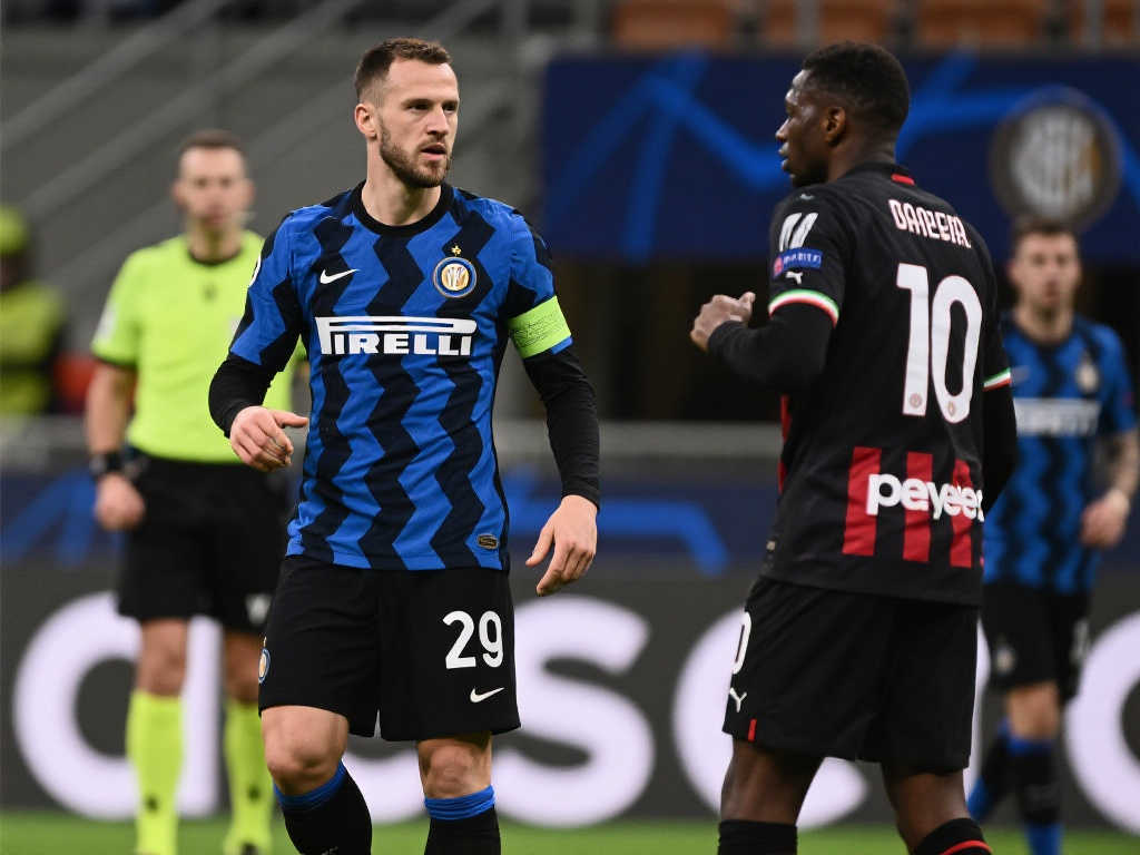 调整防守阵 调整防守阵