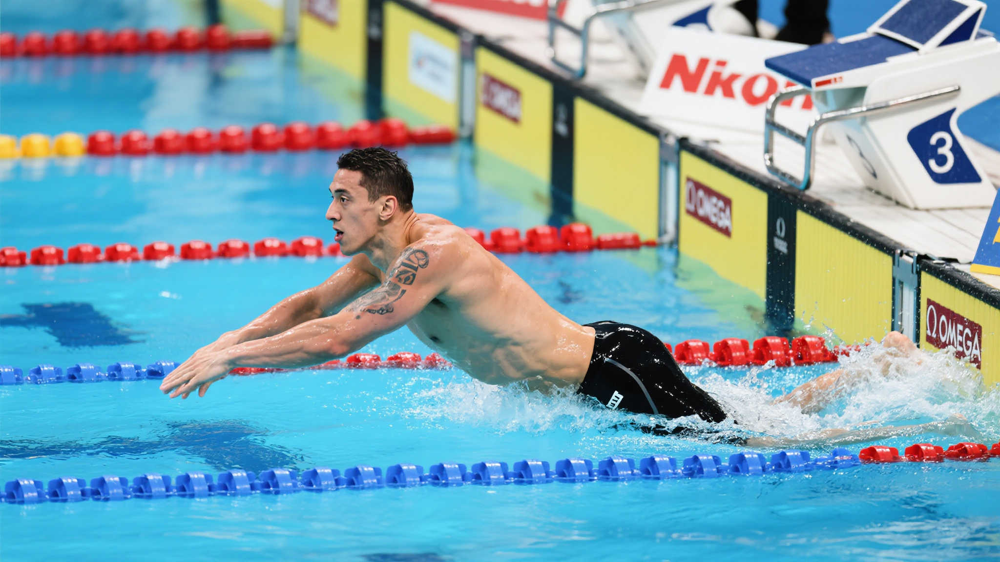 球迷感到困 球迷感到困